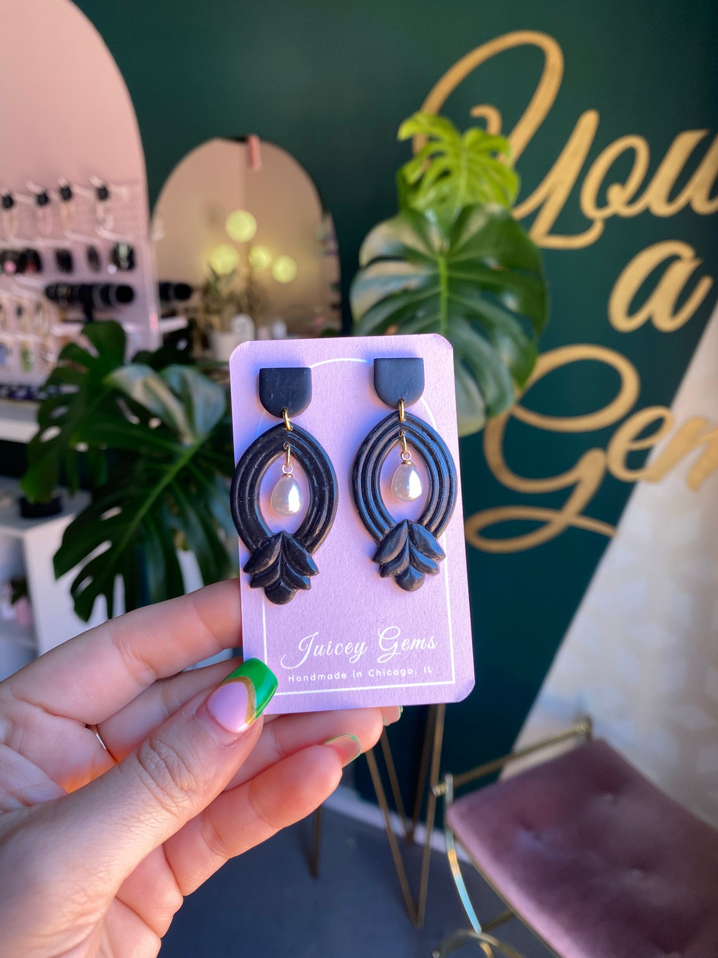 Earrings ~ Elegant Perlitas