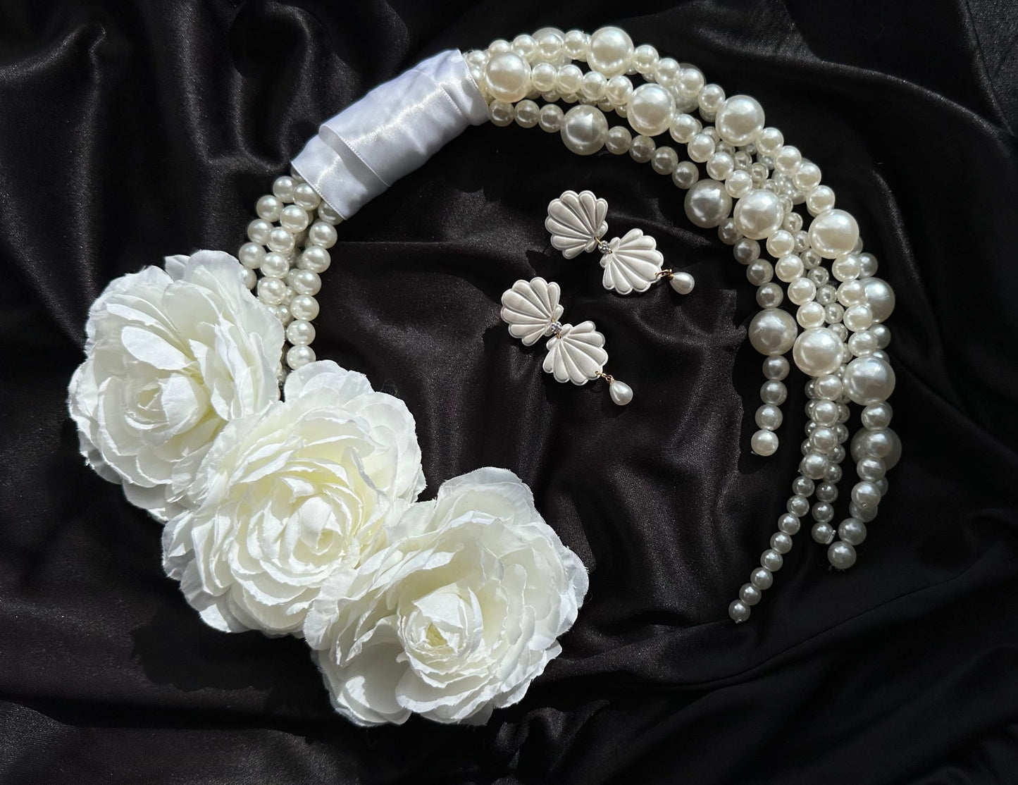 “Mis Tres Estrellas" Bridal Set (Pearl bouquet + earrings)