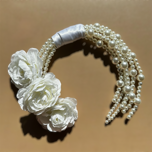 "Mis Tres Estrellas" Pearl Bouquet