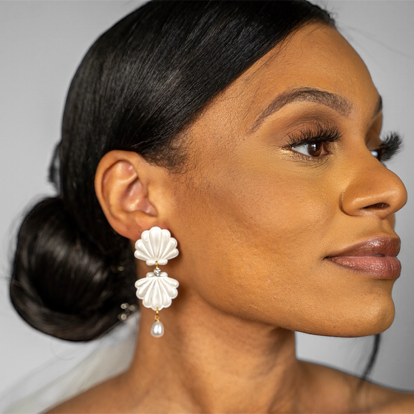 “Mis Tres Estrellas" Bridal Set (Pearl bouquet + earrings)
