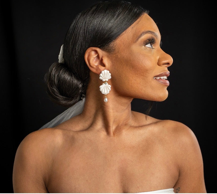 “Mis Tres Estrellas" Bridal Set (Pearl bouquet + earrings)