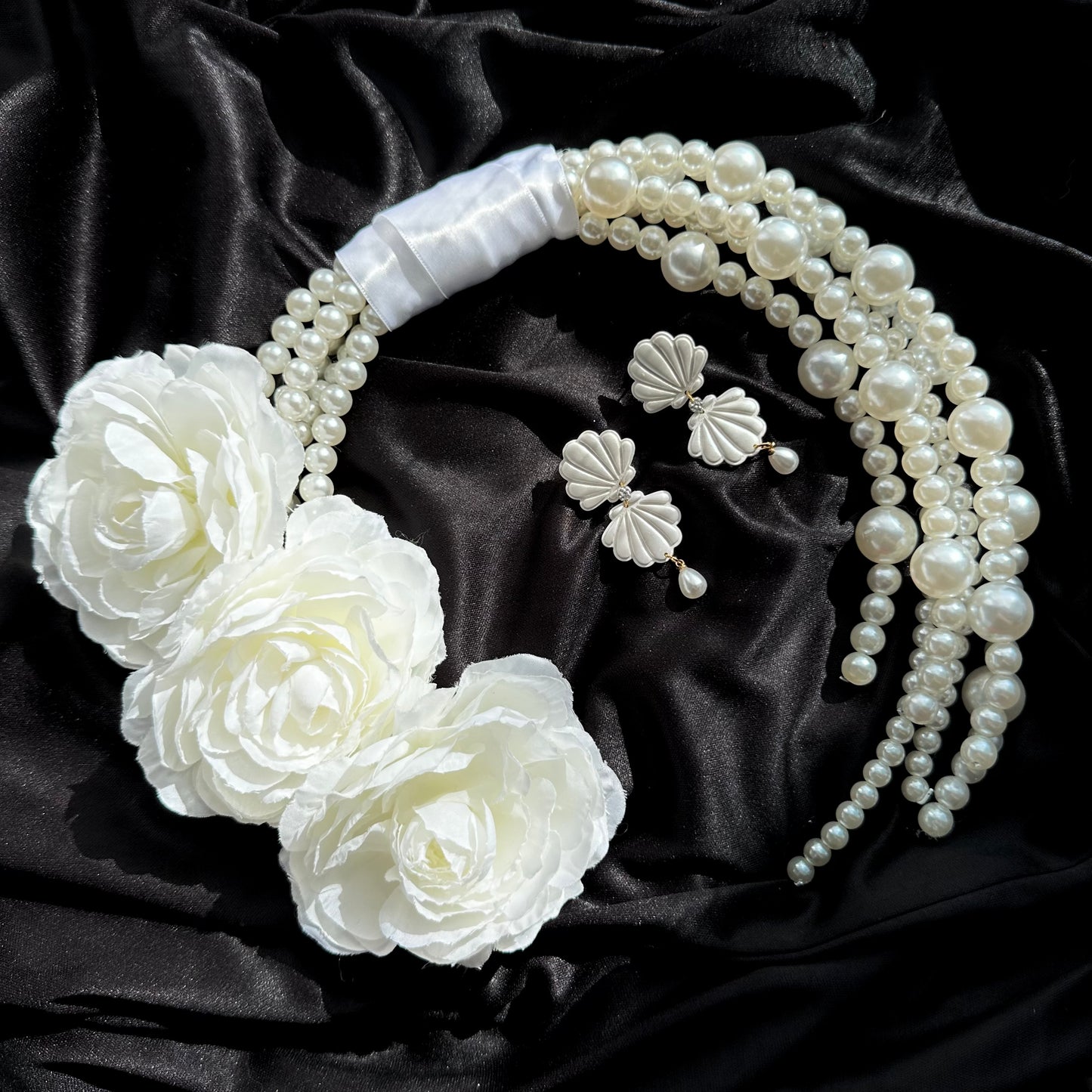 “Mis Tres Estrellas" Bridal Set (Pearl bouquet + earrings)