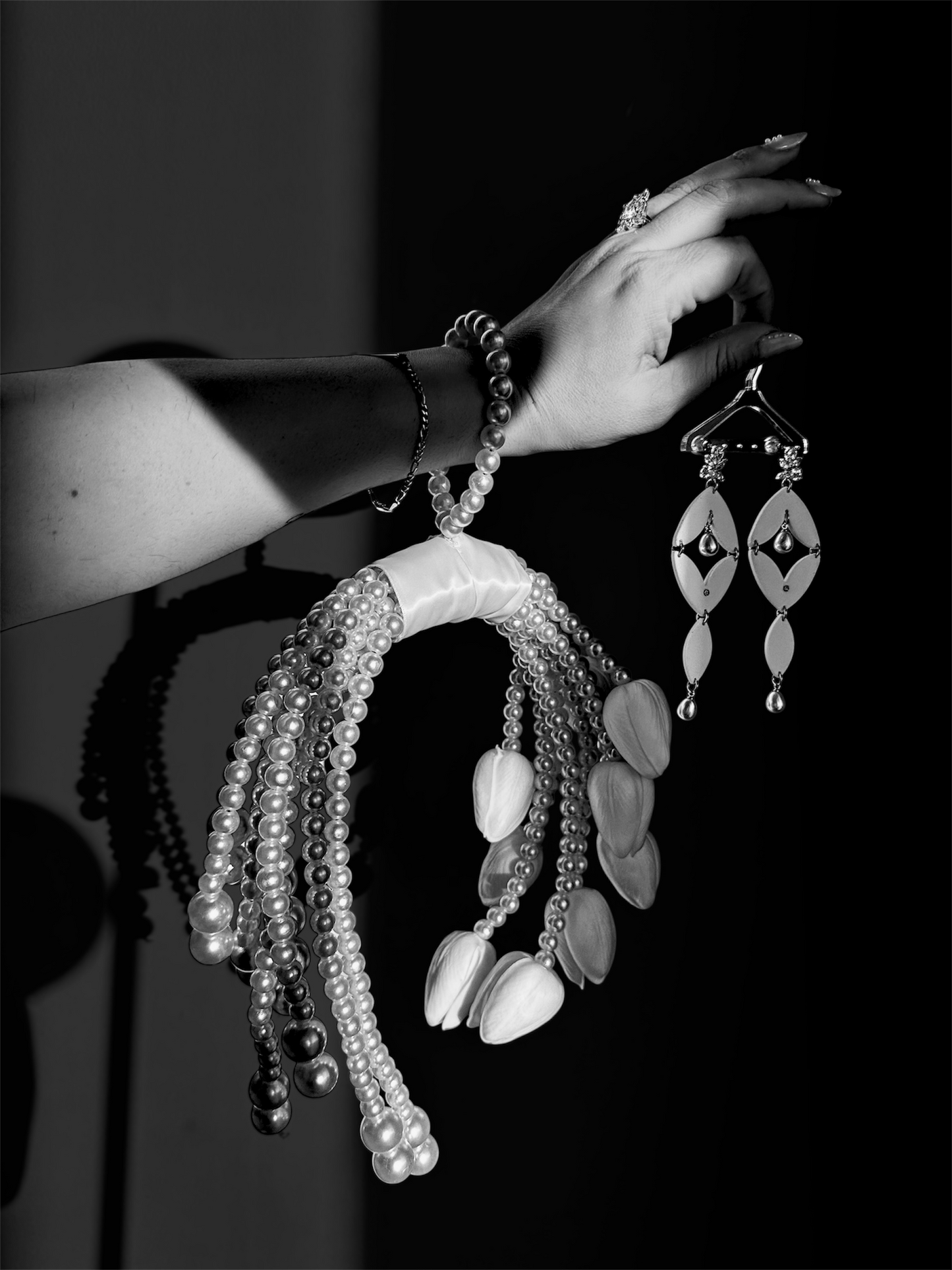 The “Eli” Bridal Set (Pearl bouquet + earrings)